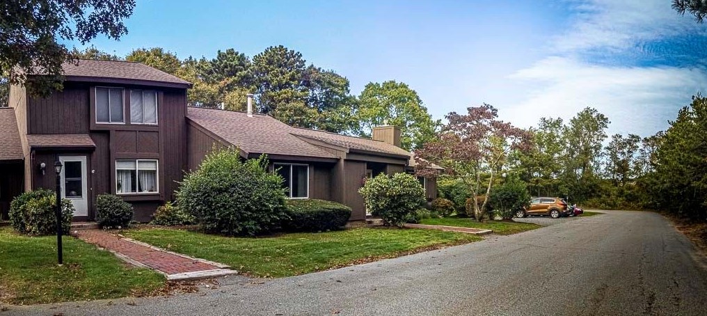 59 Harbor Lights Rd, Bourne, MA 02532 exterior