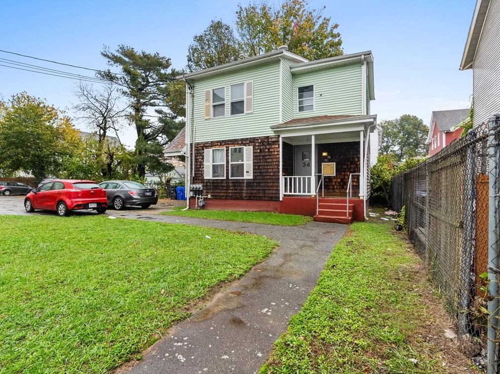 34 Garfield St, Central Falls, RI 02863-2110