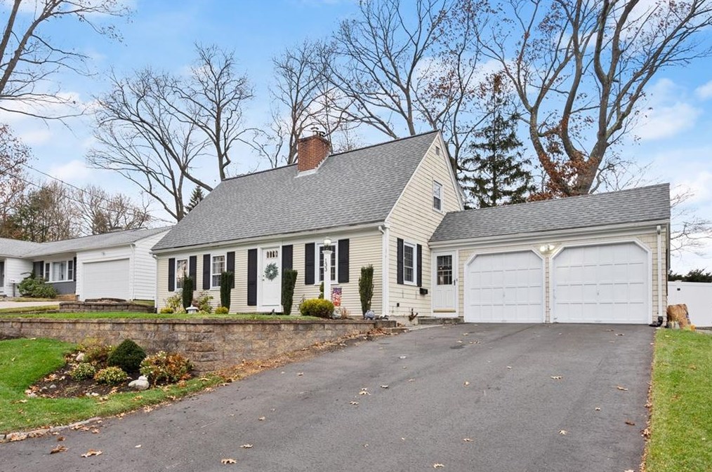 133 Rangeley Rd, Cranston, RI 02920-6144