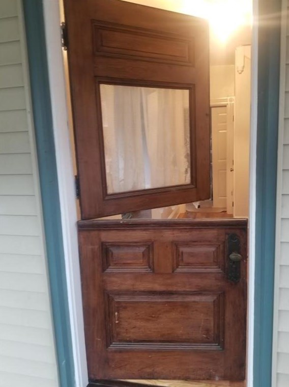 35 Mann Ave # 1, Middletown, RI