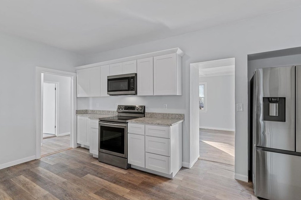 83 Jackson Flat Rd, Scituate RI  02831-1704 exterior