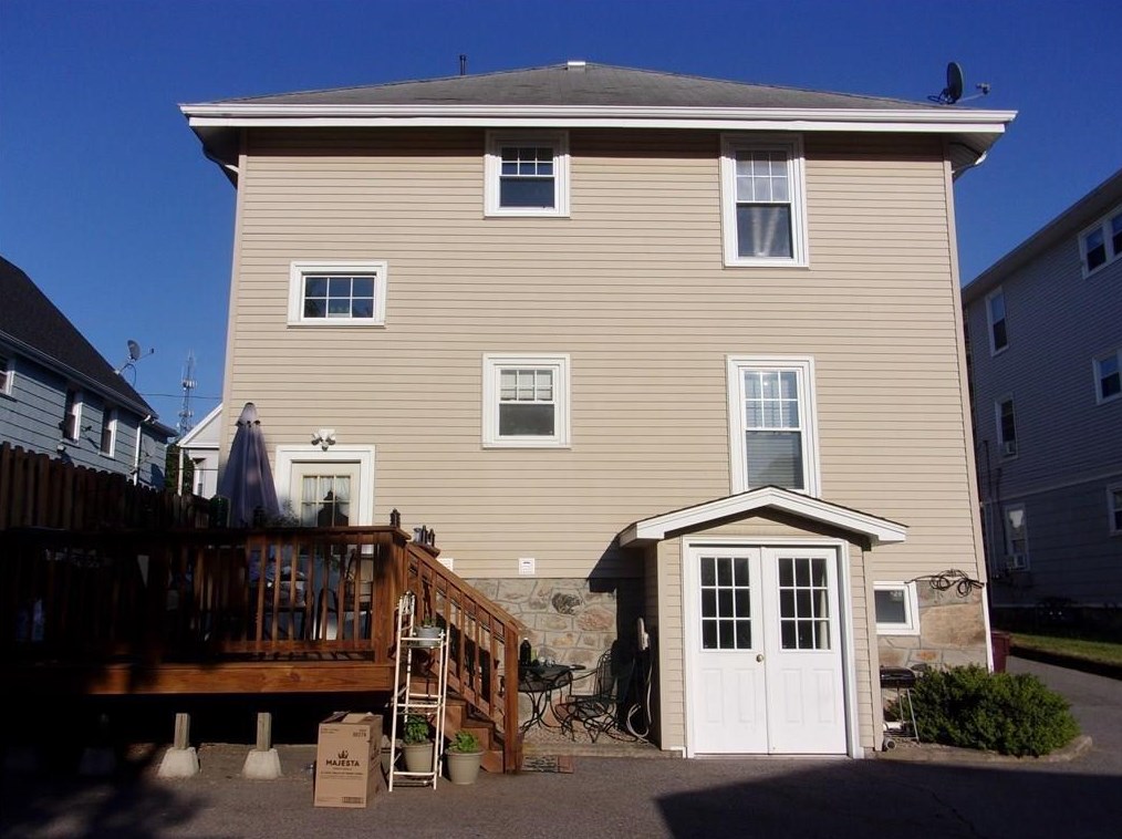 213 Cottage St #213, Woonsocket, RI 02895