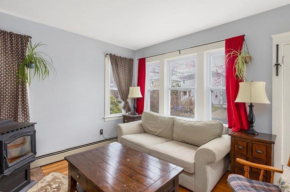 63 Waterman Ave, Cranston, RI 02910