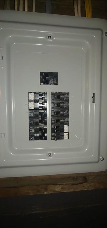 34 Harris Ave, Cranston RI  02920-5417 exterior