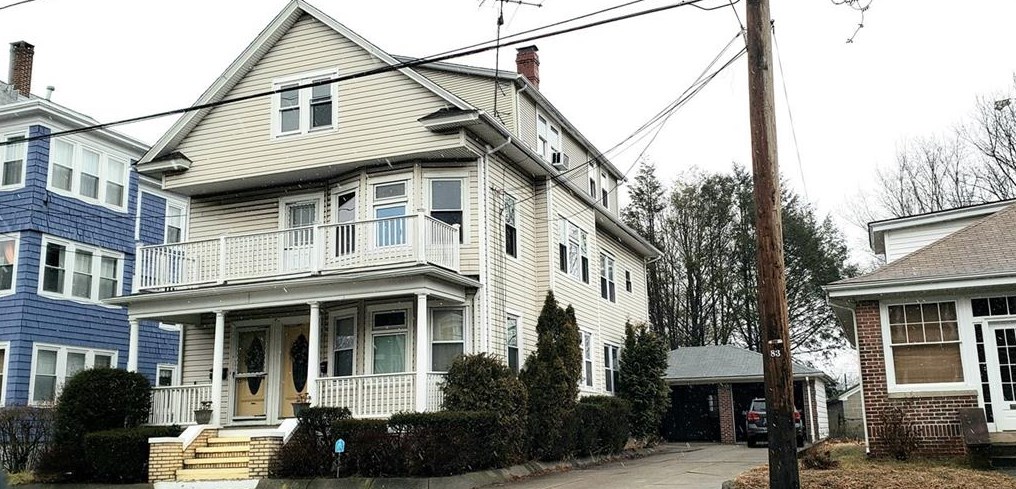 413 Academy Ave #1, Providence, RI 02908