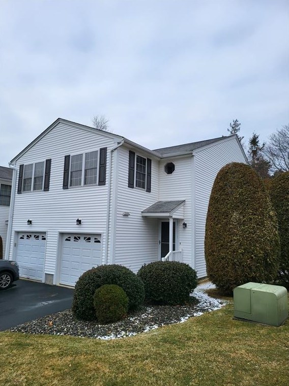 572 Smithfield Rd #1, Providence, RI 02904
