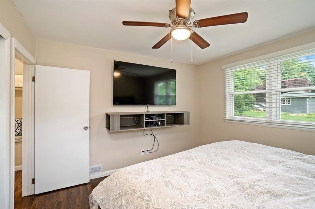 3 Gary St, Smithfield RI  02917-3221 exterior