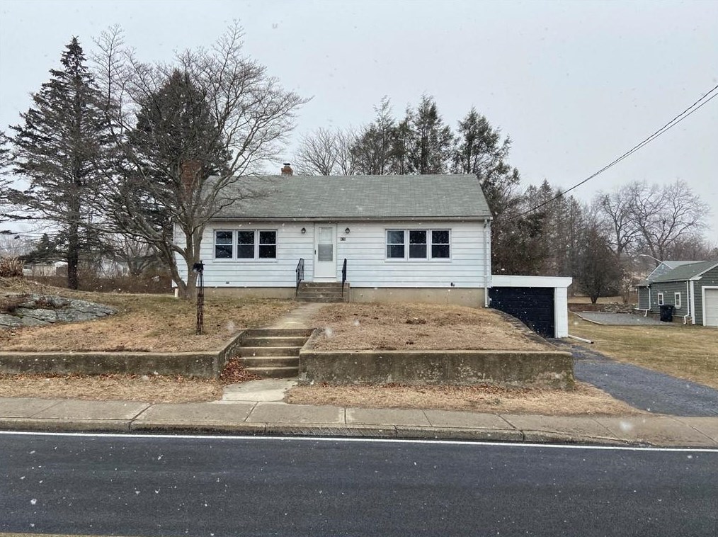 176 Wakefield St, West Warwick, RI 02893