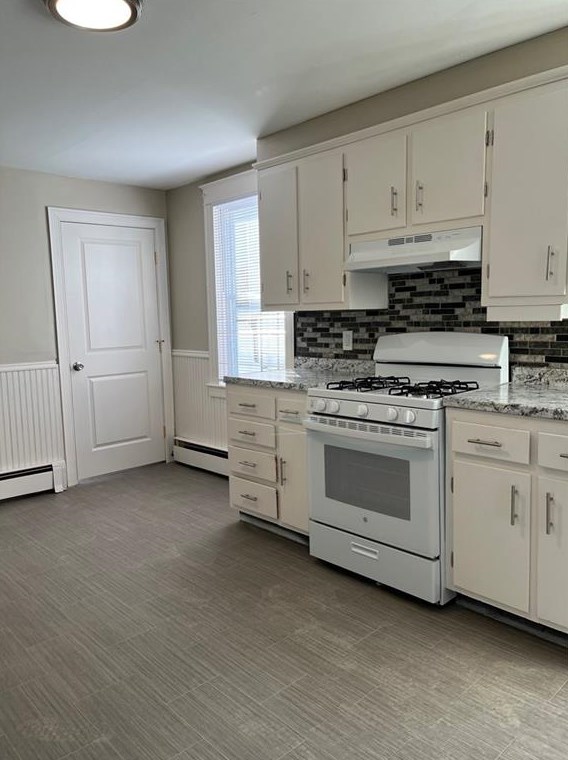 217 State St, Bristol, RI 02809