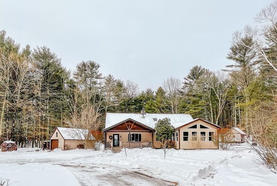 353 Matteson Rd, Scituate, RI 02831