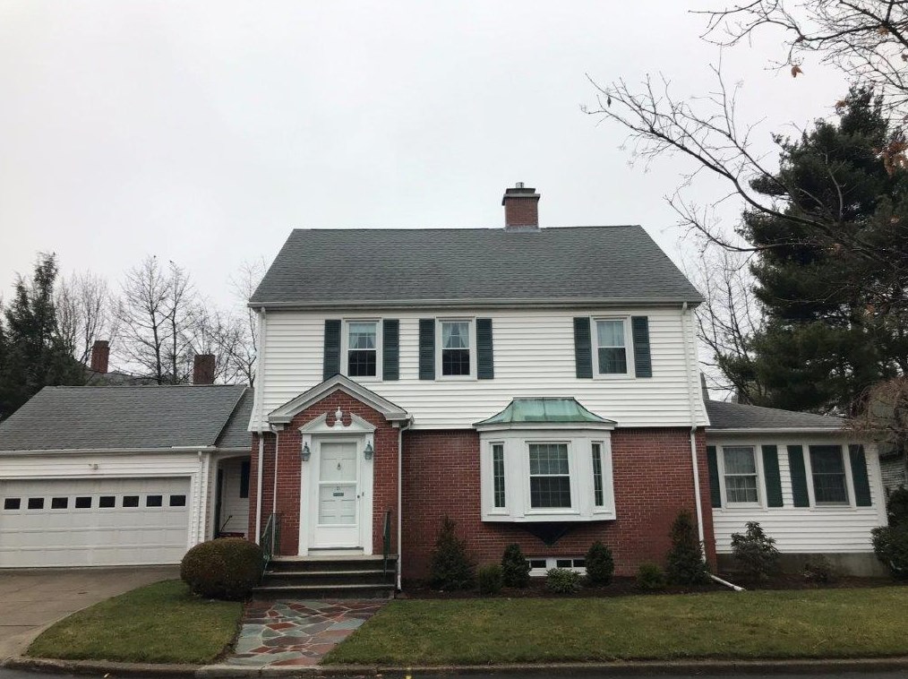 21 Longley Ct, Pawtucket, RI 02860 exterior