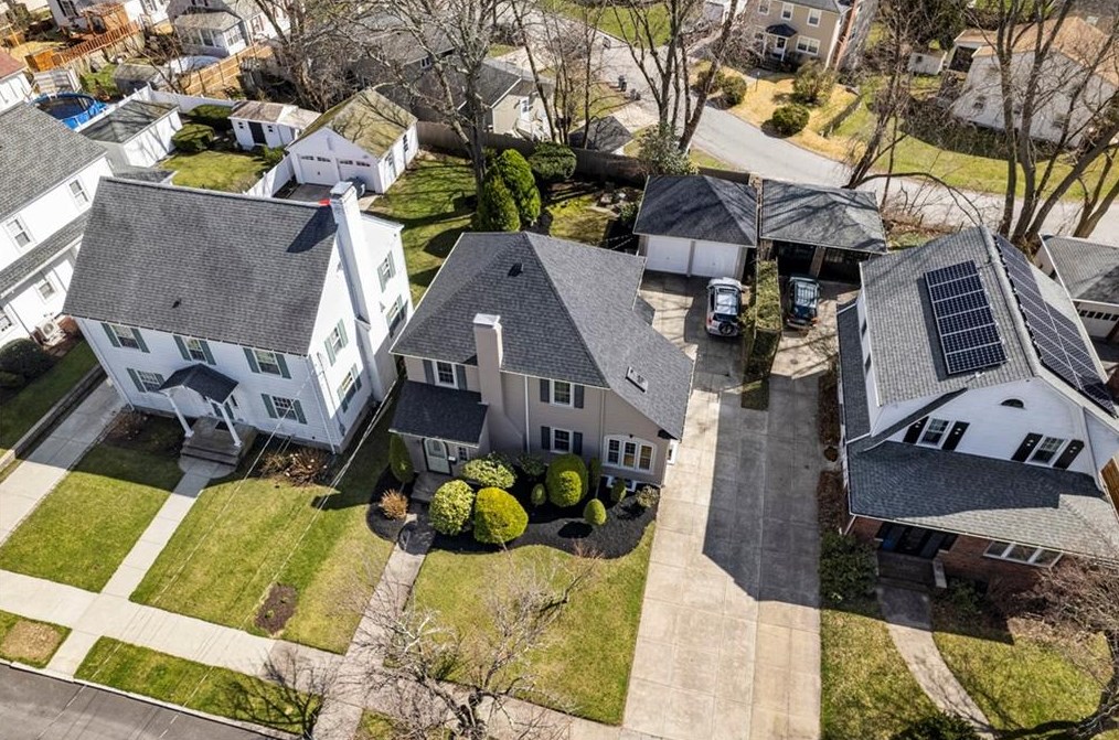 128 Shirley Blvd, Cranston RI 02910-3326 exterior