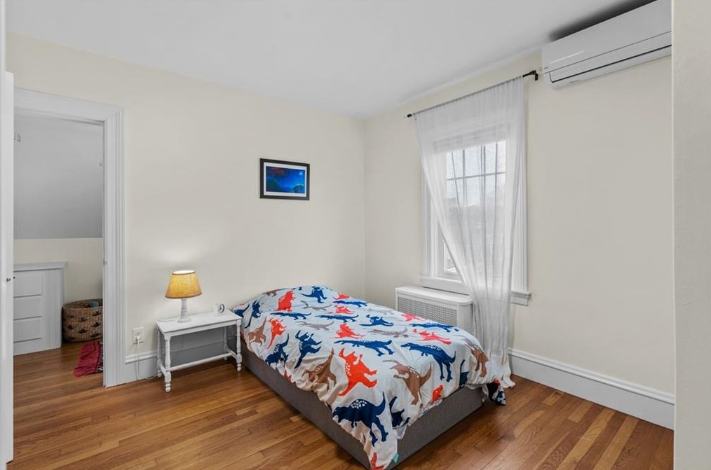 128 Shirley Blvd, Cranston RI 02910-3326 exterior