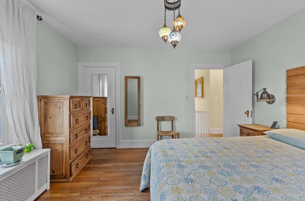 128 Shirley Blvd, Cranston RI 02910-3326 exterior