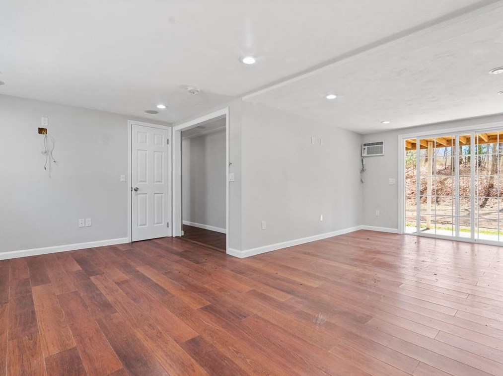 515 Forbes St, East Providence RI  02915-1610 exterior