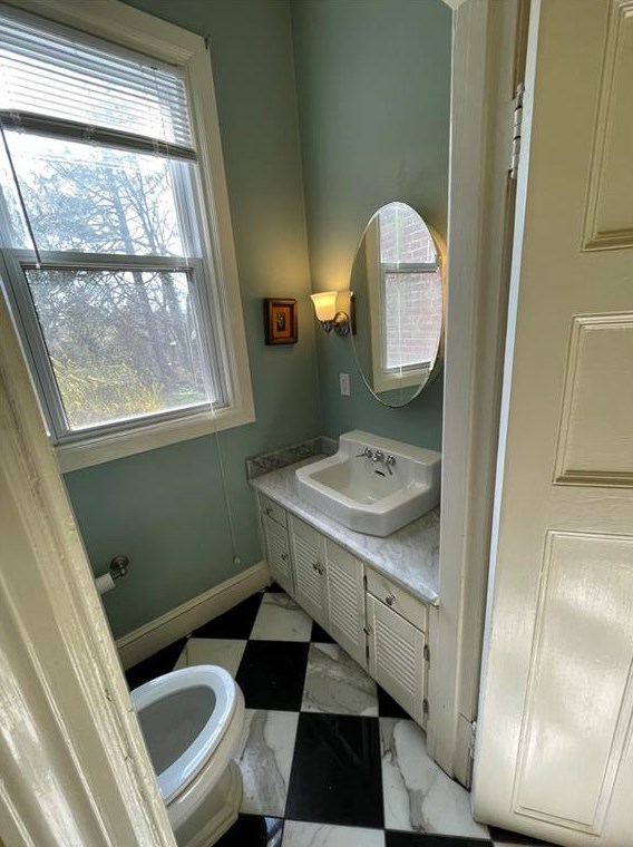 45 Woodlawn Ave, Bristol RI  02809-3009 exterior