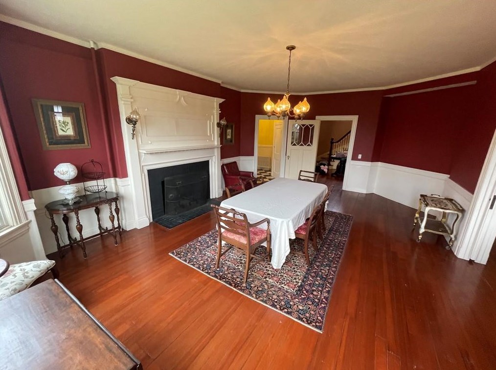 45 Woodlawn Ave, Bristol RI  02809-3009 exterior