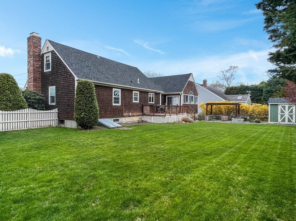 128 Silverwood Ln, West Warwick, RI 02893-3306