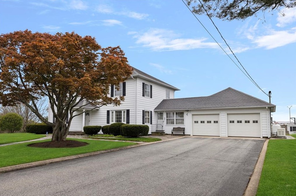 250 New London Ave, West Warwick, RI 02893