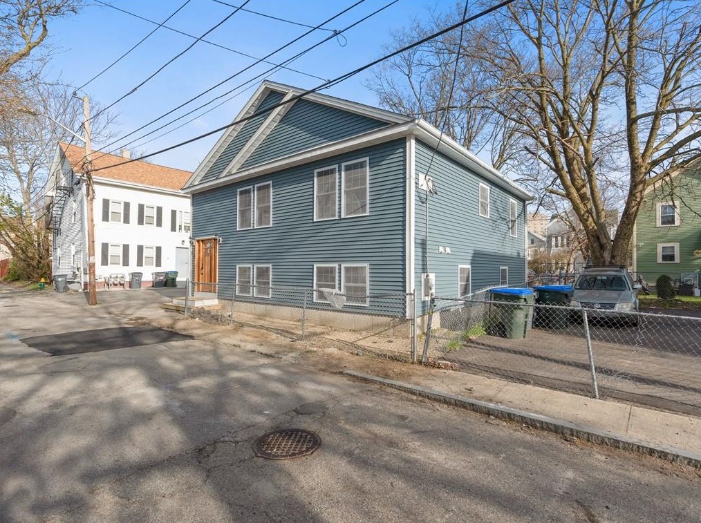 58 Wayne St, Providence, RI 02908