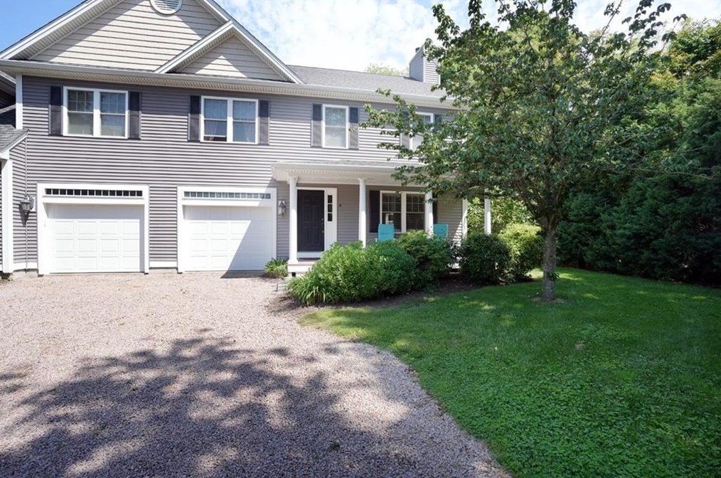 4 Crestview Dr, Westerly, RI 02891
