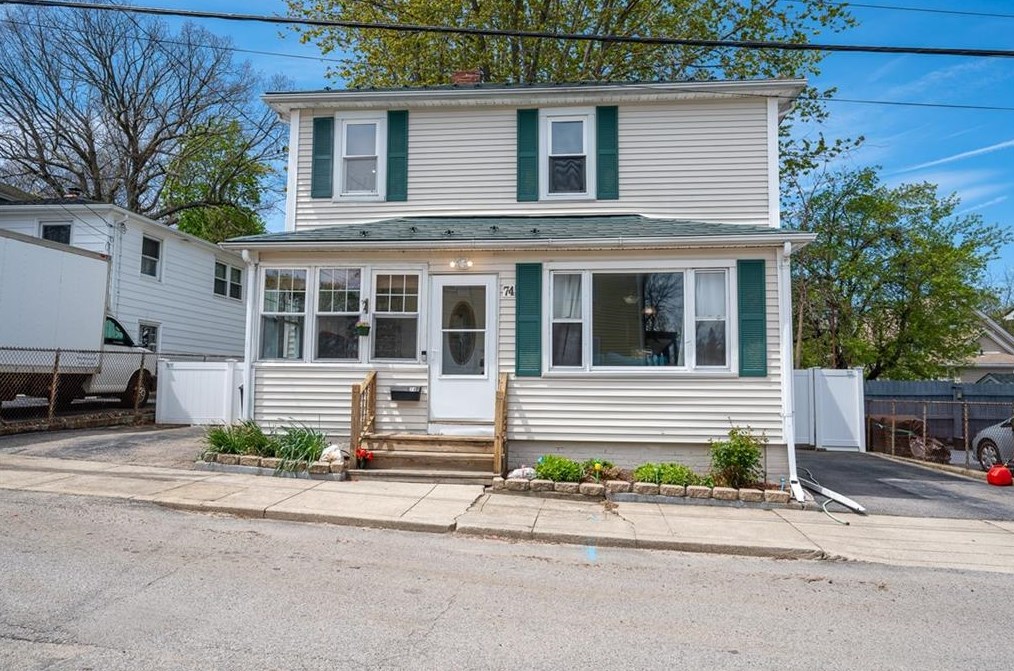 74 Andrews Ave, West Warwick, RI 02893