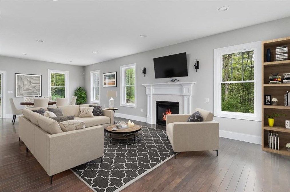 99 Cedar Forest Rd, Smithfield, RI 02917