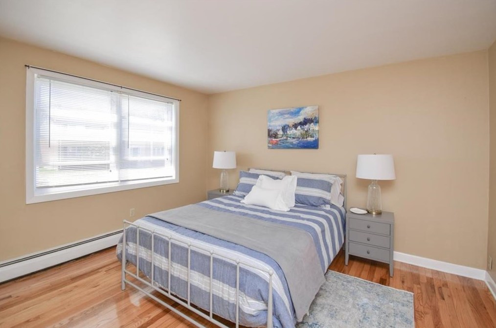70 Carroll Ave #509, Middletown, RI 02840