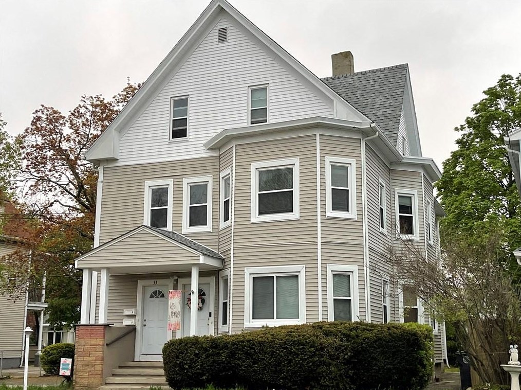 31 Waterman Ave, Cranston, RI 02910