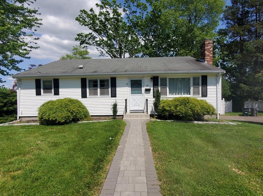 5 Restmere Ter, Middletown, RI 02842