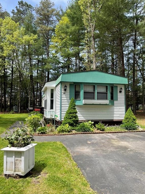 28 Leisure Way, Coventry, RI 02816