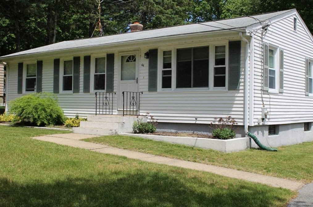 66 Taft St, Coventry, RI 02816
