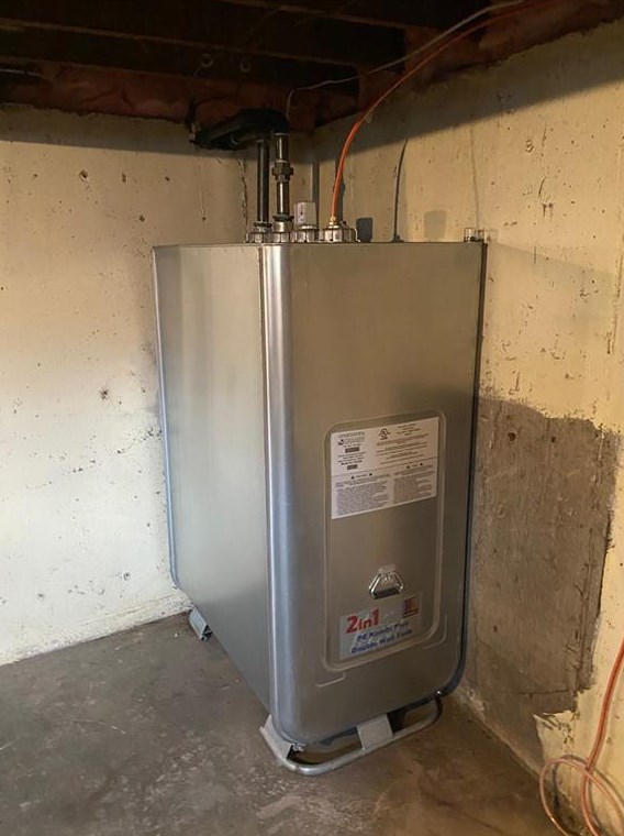 117 Eden Crest Dr, Cranston RI  02920-8145 exterior