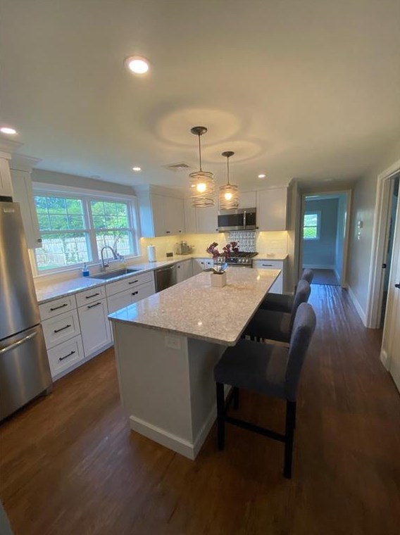 117 Eden Crest Dr, Cranston RI  02920-8145 exterior