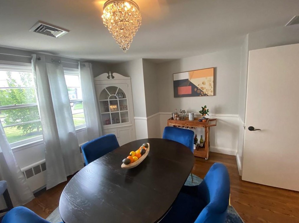 117 Eden Crest Dr, Cranston RI  02920-8145 exterior