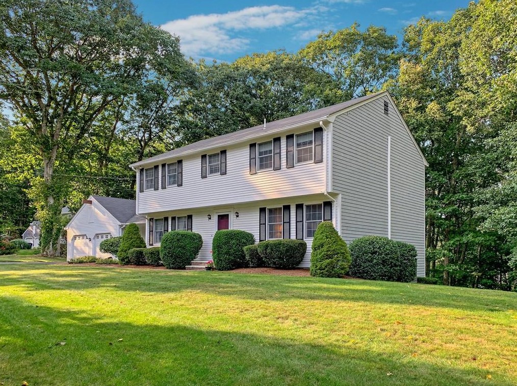 146 Rollingwood Dr, North Kingstown, RI 02852