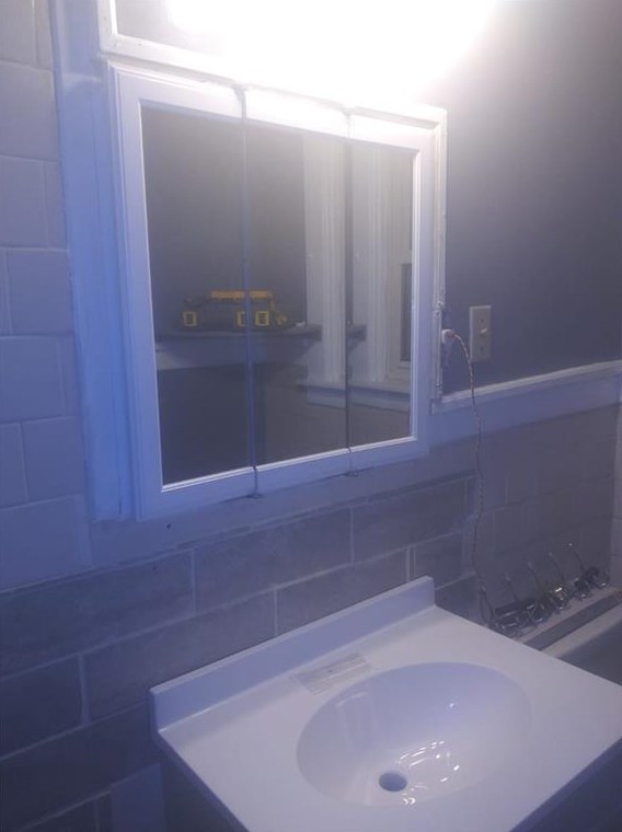 111 Dorchester Ave, Providence, RI 02909