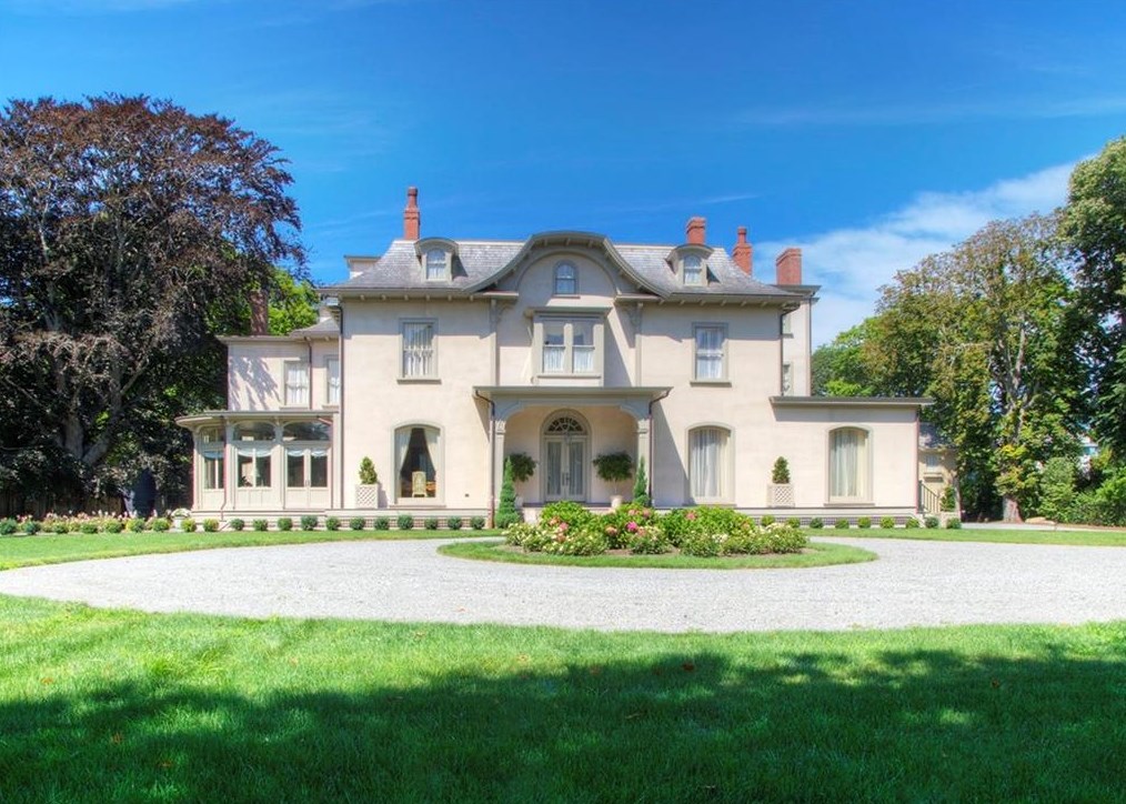 673 Bellevue Ave, Middletown, RI 02840