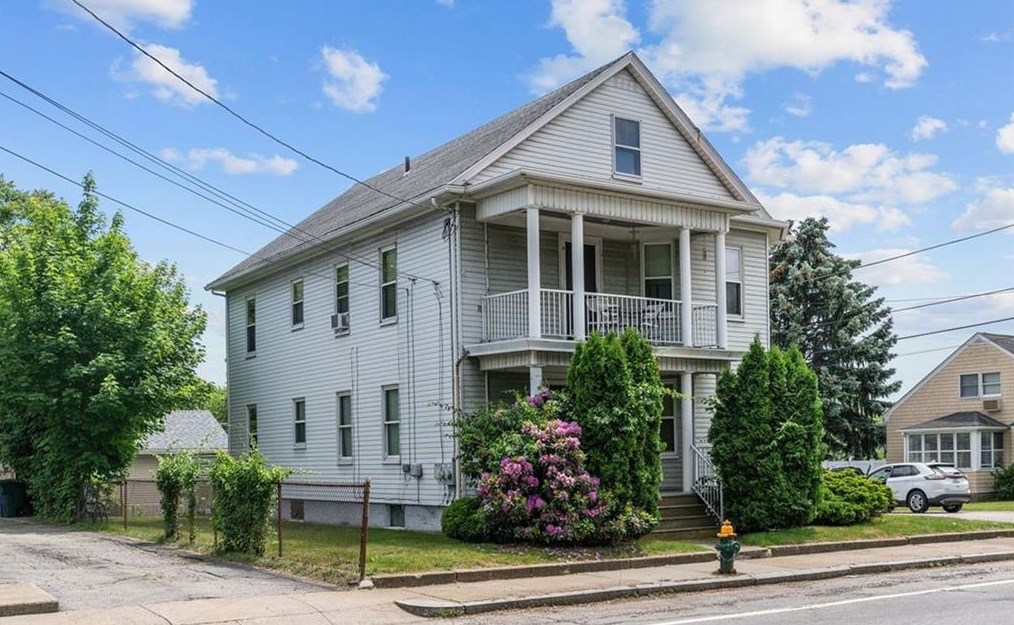 1146 Plainfield St, Providence, RI 02919
