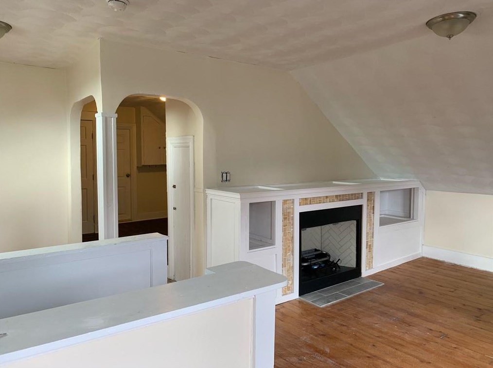 32 Royal St #3, Providence, RI 02906