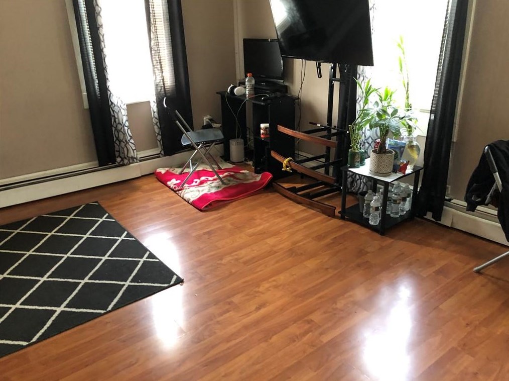 31 Casino Ave, Cranston RI 02920-6901 exterior