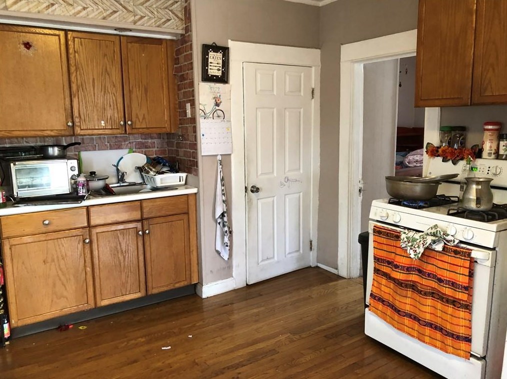 31 Casino Ave, Cranston RI  02920-6901 exterior