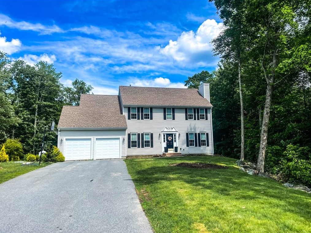 15 Rose Bush Cir, Cranston, RI 02921