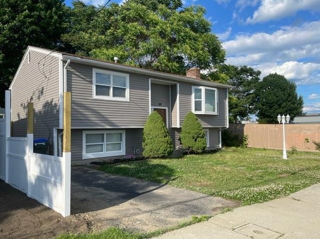50 Batcheller Ave, Providence, RI 02904