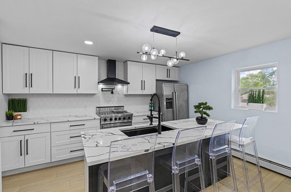 35 Fenwood Ave, Smithfield, RI 02917