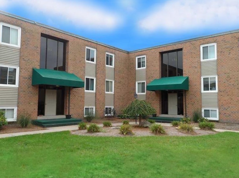 2 Main St #16, Lincoln, RI 02802