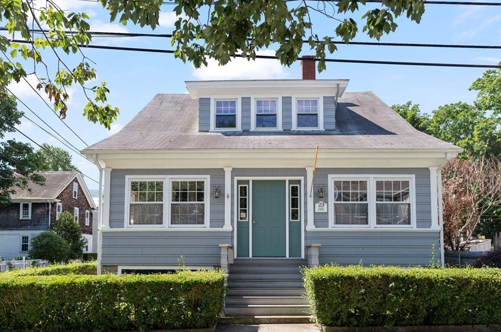 23 Wood St, Warren, RI 02885