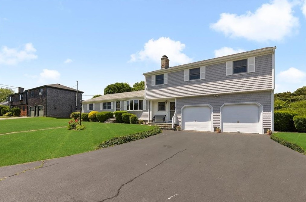6 Ruth St, Middletown, RI 02842