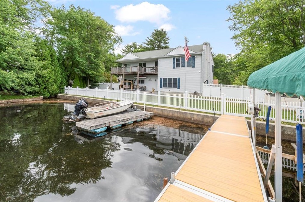 23 Indian Trail, Coventry, RI 02816