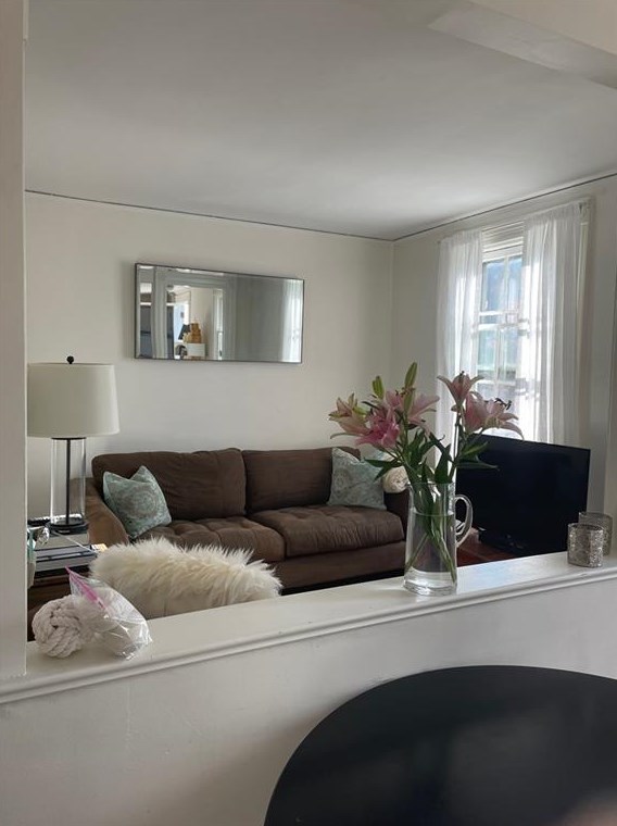 12 Bull St #2f, Middletown, RI 02840
